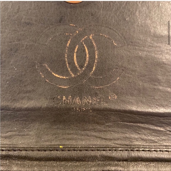 Vintage black quilted leather cc bag with red lining and chain strap - Picture 2 of 13